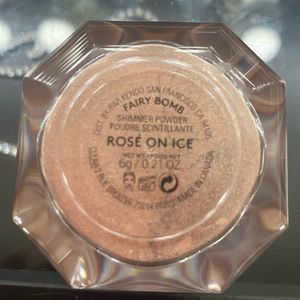 FENTY HIGHLIGHTER POWDER